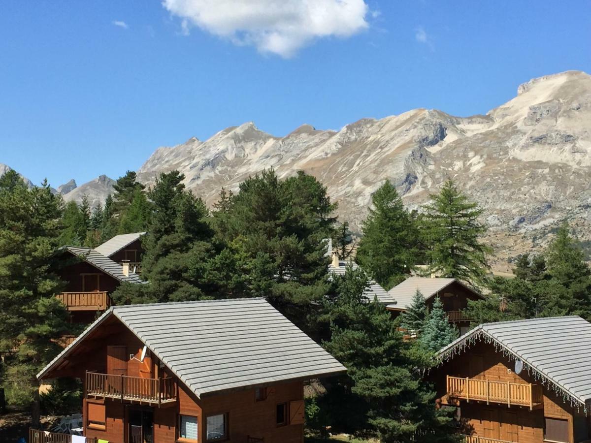 La Joue Du Loup, Aux Pieds Des Pistes Et Vue Sur Montagnes La Joue du Loup Exterior foto